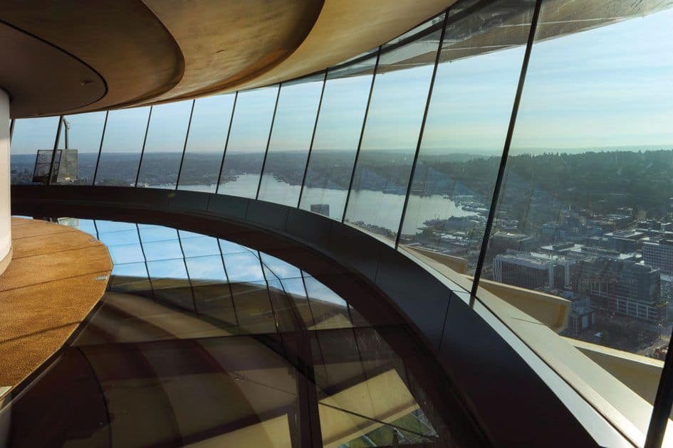Seattle's Iconic Landmark Wows With World's First Revolving Glass